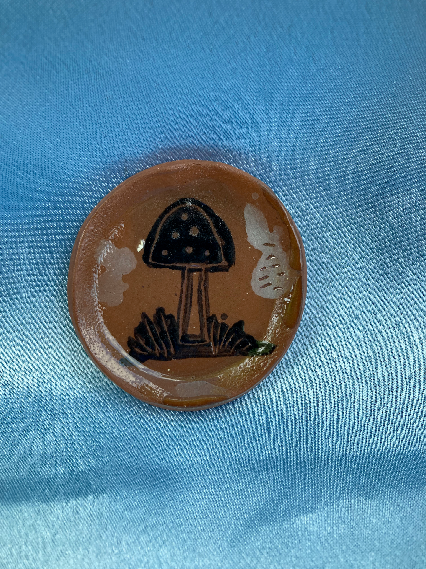 Dot Mushroom Plate